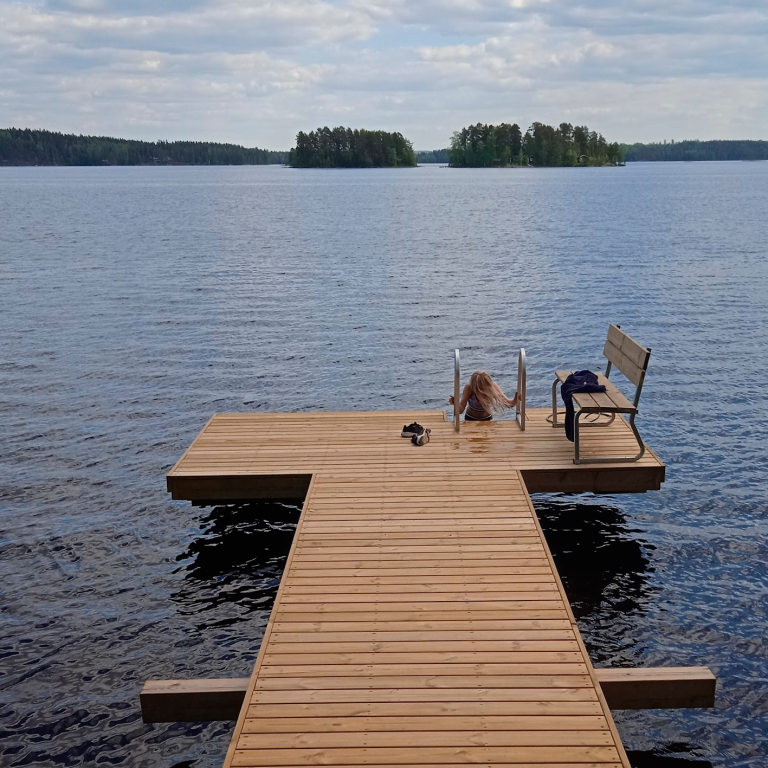 Lapsille turvallinen laituri